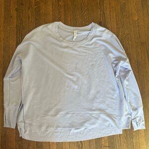 Athleta Soft Lavender Long Sleeve Top